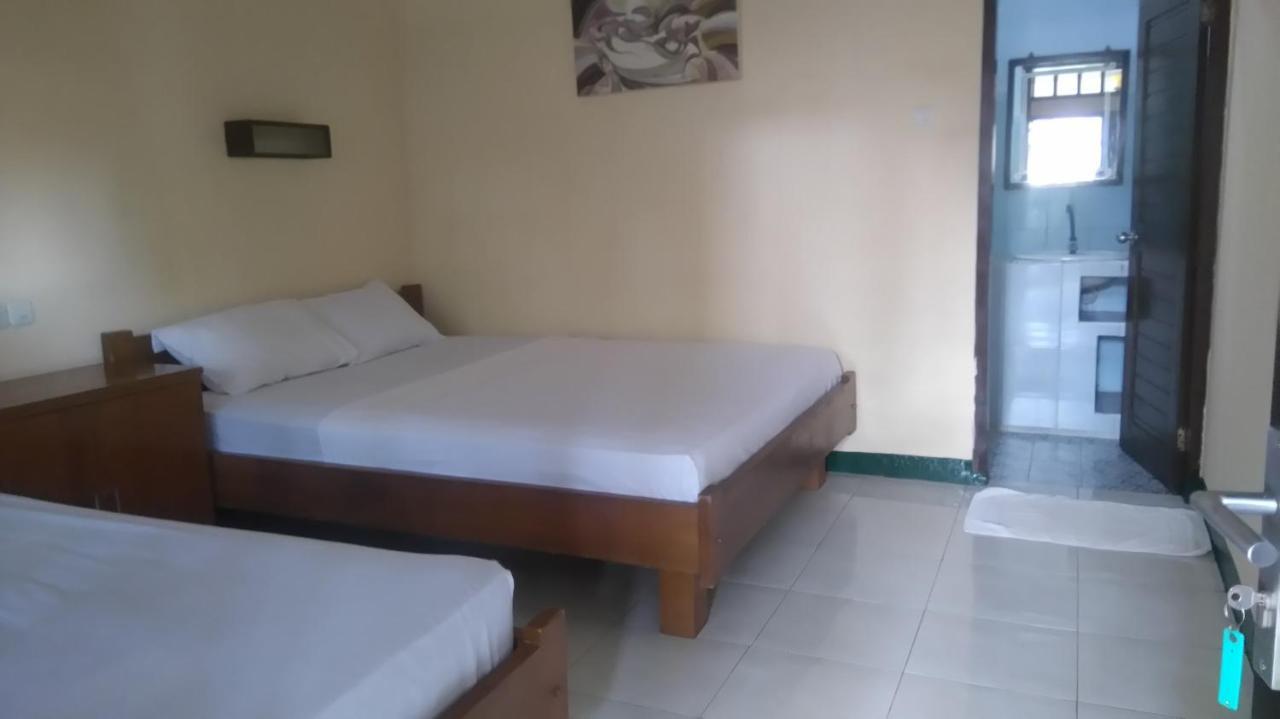 Koi Gili Guest House Гілі-Траванган Екстер'єр фото