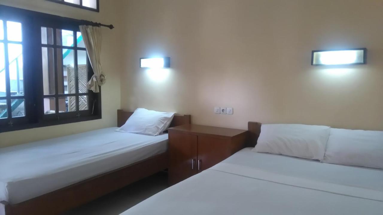 Koi Gili Guest House Гілі-Траванган Екстер'єр фото